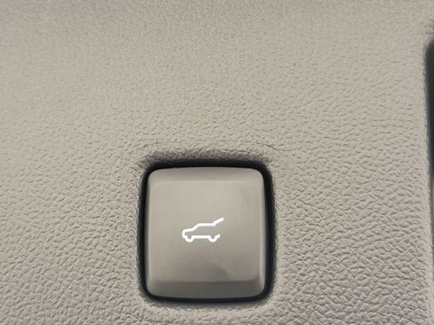 Certified 2023 Ford Escape ST-Line Elite AWD/4WD image 17