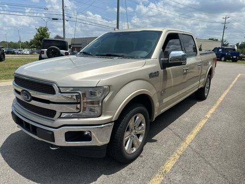 Used 2018 Ford F150 King Ranch w/ Equipment Group 601A Luxury AWD/4WD image 8