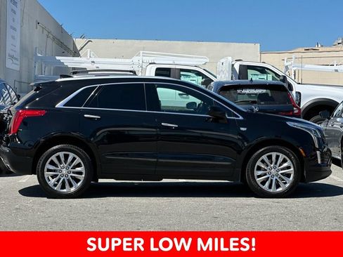 Used 2018 Cadillac XT5 Platinum w/ Driver Assist Package AWD/4WD image 2