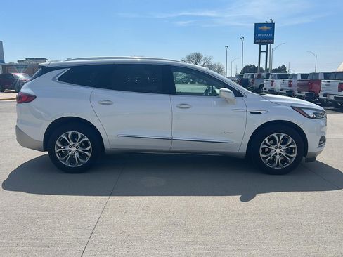 Used 2018 Buick Enclave Avenir w/ Trailering Package AWD/4WD image 5