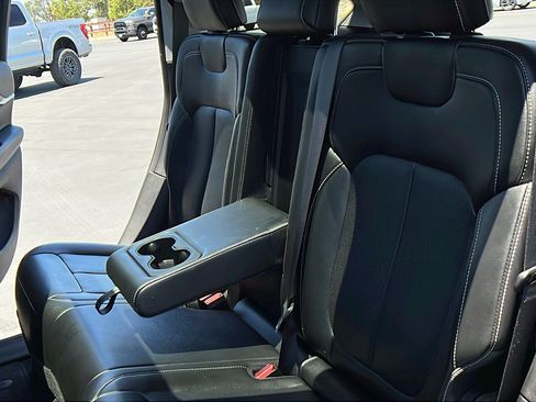 Used 2022 Jeep Grand Cherokee Limited 4xe w/ Luxury Tech Group II AWD/4WD image 21