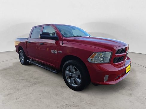 Used 2017 RAM 1500 Express AWD/4WD image 5