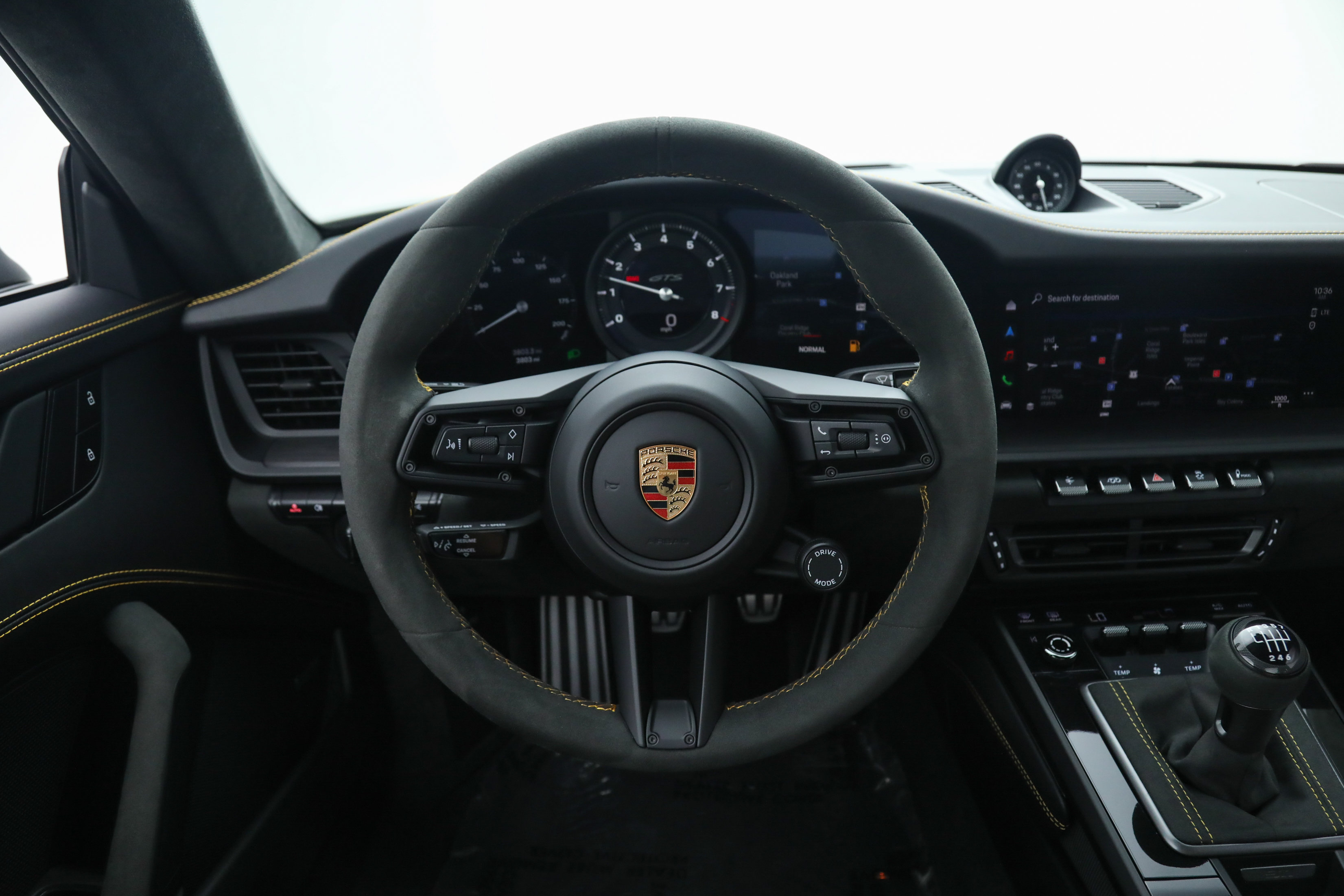 Used 2024 Porsche 911 GTS Coupe image 25