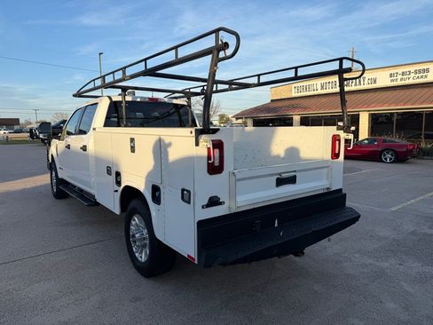 Used 2022 Ford F250 XLT w/ XLT Value Package AWD/4WD image 5