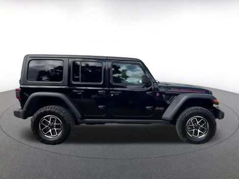Used 2025 Jeep Wrangler Rubicon image 16