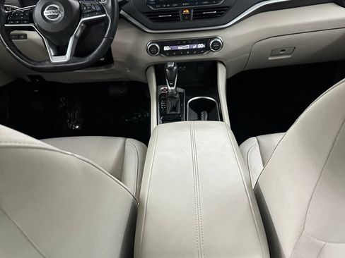 Used 2020 Nissan Altima 2.5 SV FWD image 21