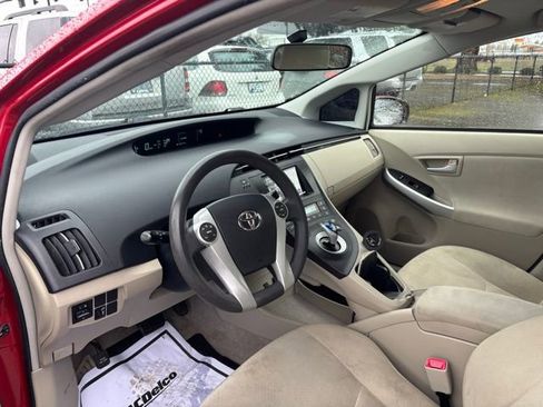 Used 2010 Toyota Prius Two image 9