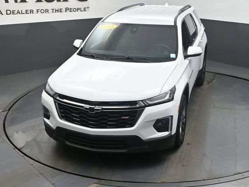Used 2023 Chevrolet Traverse RS w/ LPO, Floor Liner Package AWD/4WD image 47