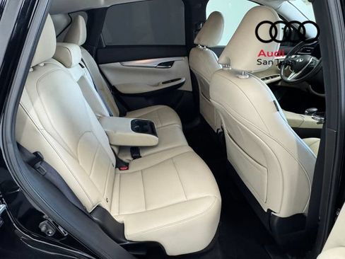 Used 2019 INFINITI QX50 Luxe w/ Navigation Package FWD image 25
