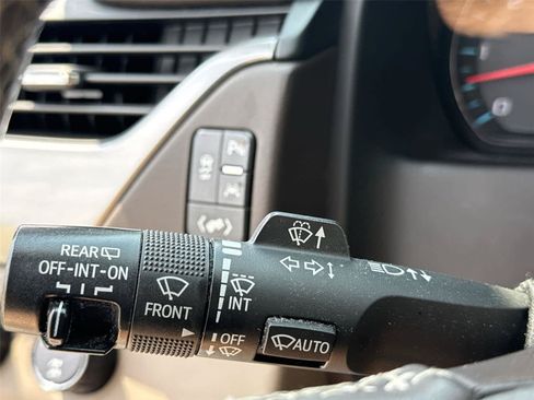 Used 2020 Chevrolet Tahoe Premier AWD/4WD image 22