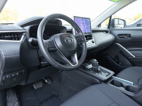Certified 2026 Toyota Corolla Cross LE FWD image 10