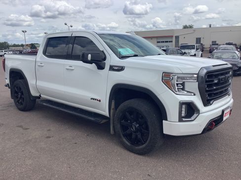 Used 2021 GMC Sierra 1500 AT4 w/ AT4 Value Package AWD/4WD image 4