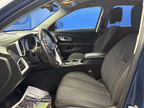 Used 2017 Chevrolet Equinox LT w/ Convenience Package FWD image 12