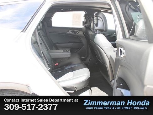 Used 2023 Kia Sportage X-Line w/ X-Line Premium Package AWD/4WD image 7