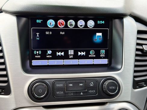 Used 2018 GMC Yukon XL SLT w/ Premium Edition AWD/4WD image 17