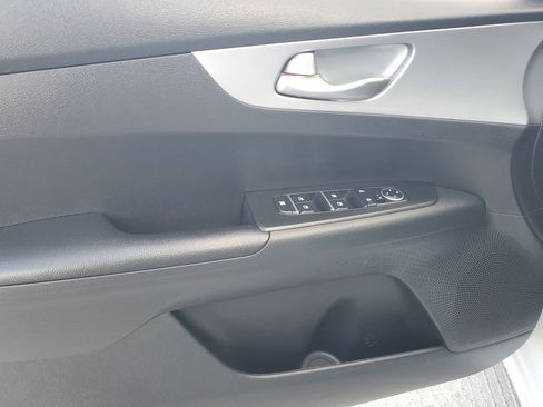 Used 2022 Kia Forte LXS image 39