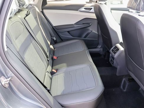 New 2025 Volkswagen Taos SE image 38
