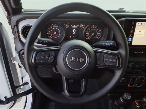 New 2025 Jeep Gladiator Sport image 7