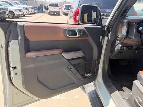 Used 2023 Ford Bronco Outer Banks AWD/4WD image 64