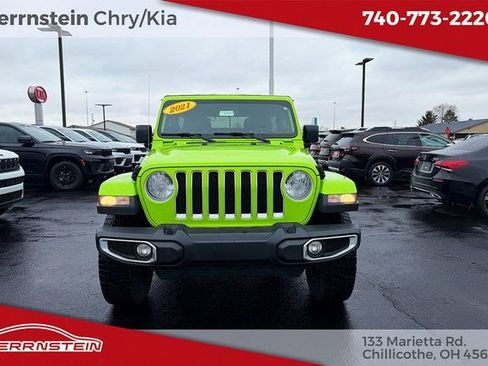 Used 2021 Jeep Wrangler Unlimited Sahara AWD/4WD image 2