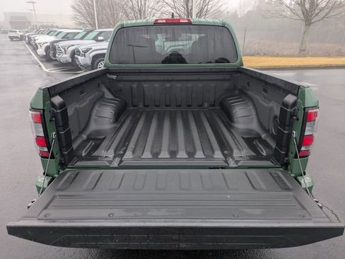 Used 2022 Nissan Frontier SV image 13
