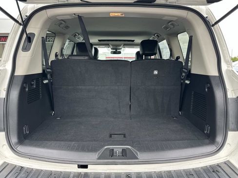 Used 2024 Nissan Armada SL w/ Captain's Chairs Package AWD/4WD image 10