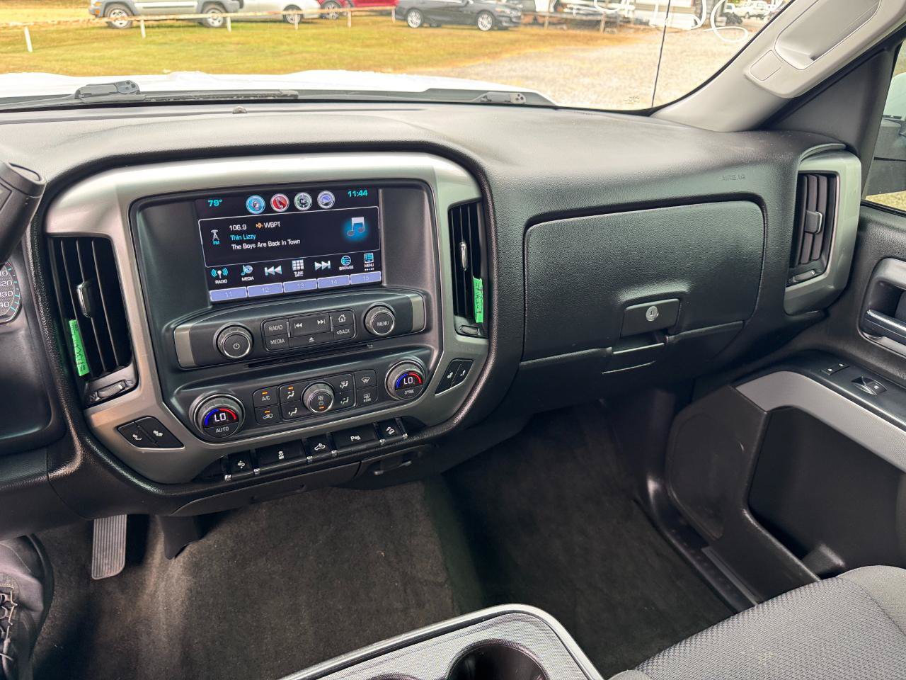 Used 2018 Chevrolet Silverado 1500 LT w/ All Star Edition AWD/4WD image 33