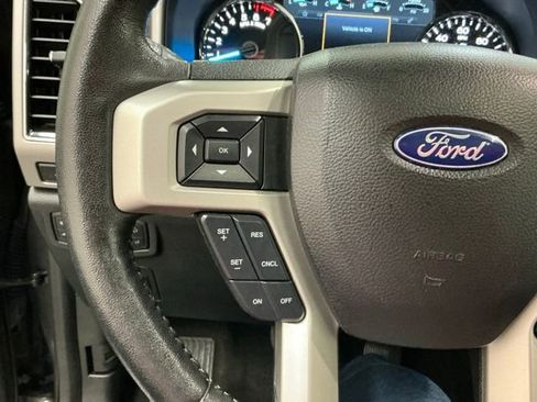 Used 2019 Ford F150 Lariat w/ Equipment Group 502A Luxury AWD/4WD image 30