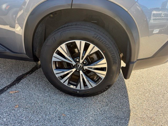 Certified 2023 Nissan Rogue SV w/ SV Premium B Package AWD/4WD image 13