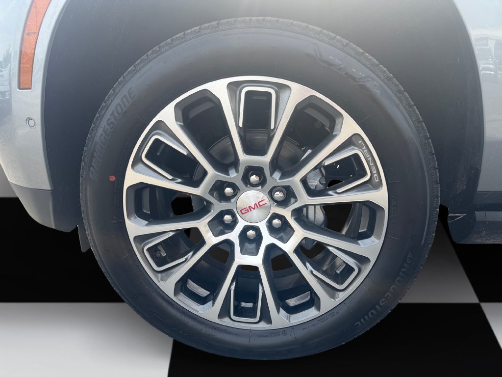 New 2026 GMC Yukon Denali w/ Denali Reserve Package AWD/4WD image 14