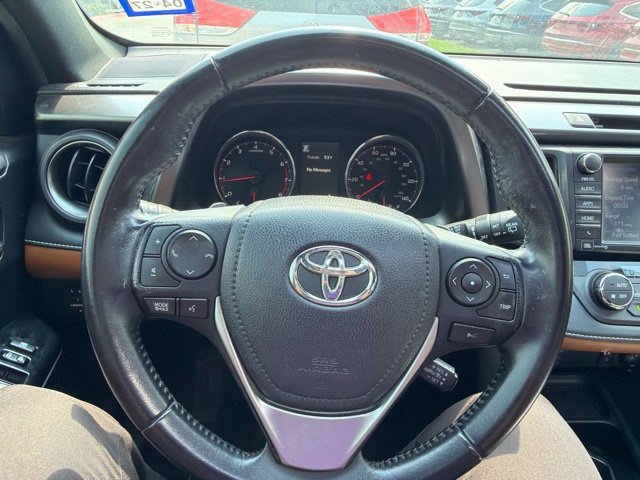 Used 2016 Toyota RAV4 SE w/ Advanced Technology Package FWD image 4