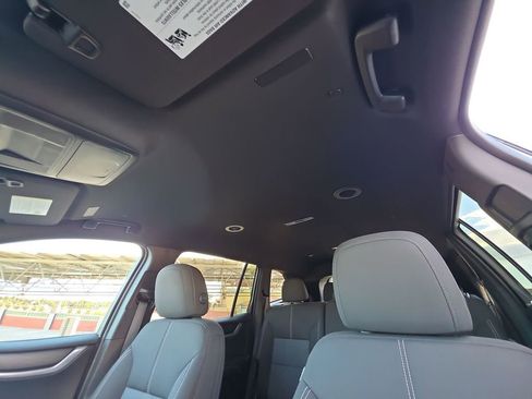 Used 2025 GMC Acadia Elevation image 19