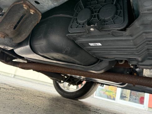 Used 2016 Ford Explorer XLT w/ Equipment Group 202A image 32