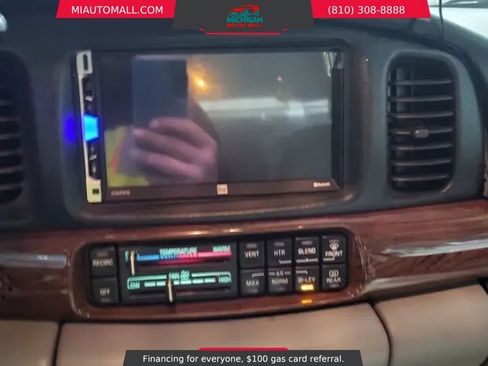 Used 2004 Buick Le Sabre Custom image 11