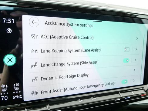 Certified 2024 Volkswagen Atlas SEL Premium R-Line AWD/4WD image 19