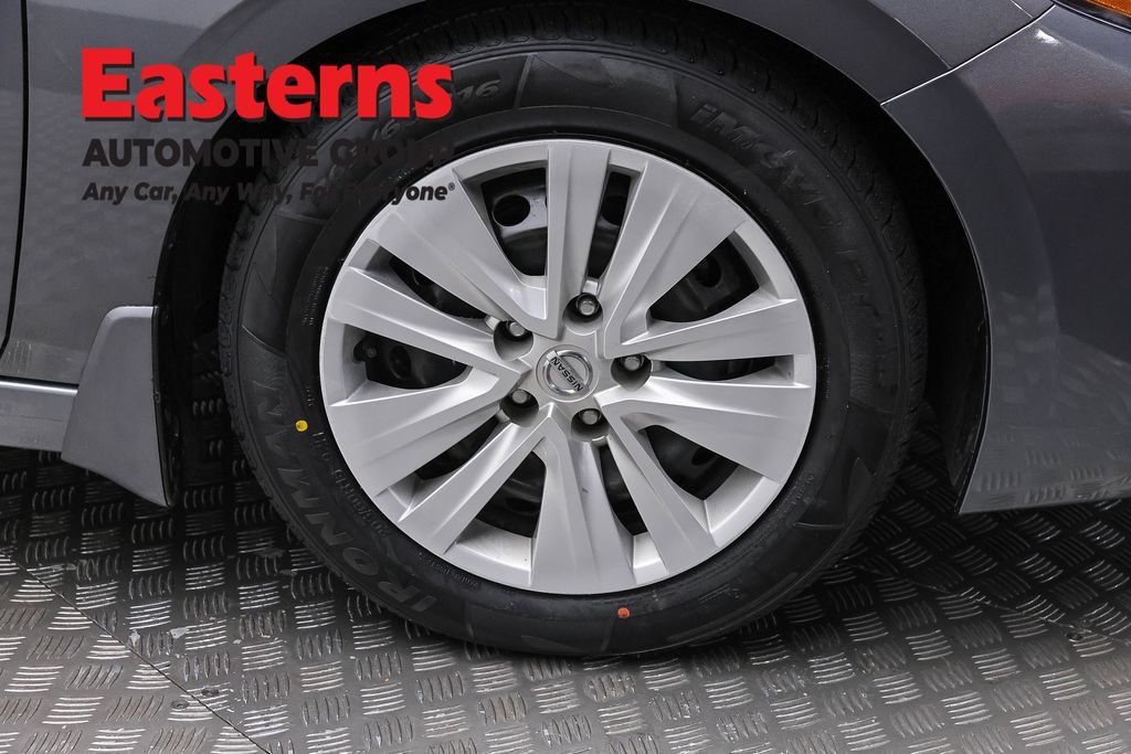 Used 2023 Nissan Sentra S FWD image 30