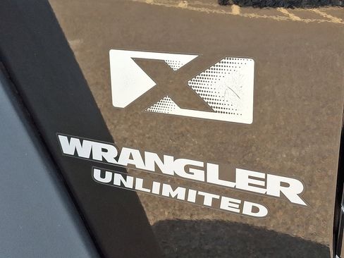 Used 2009 Jeep Wrangler X image 25