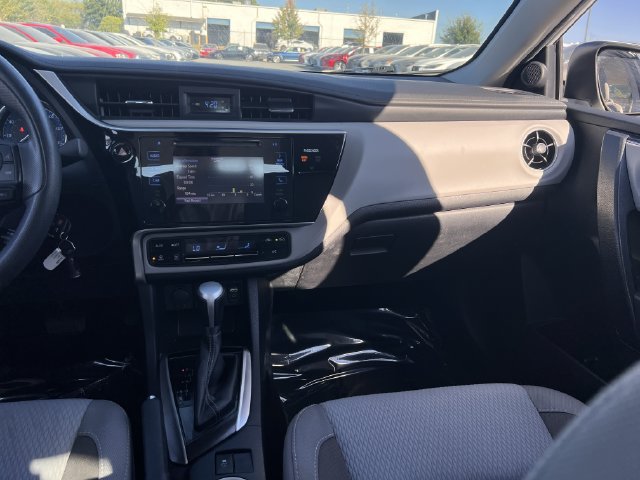 Used 2017 Toyota Corolla LE w/ Carpet Mat Package (TMS) FWD image 13