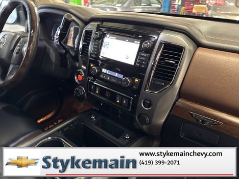 Used 2017 Nissan Titan Platinum Reserve image 24
