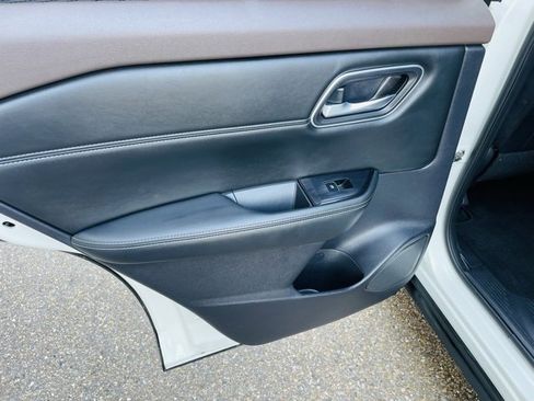 Certified 2021 Nissan Rogue SL w/ Premium Package image 25