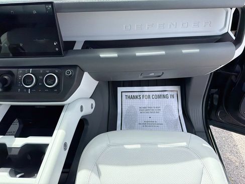 Certified 2025 Land Rover Defender 110 S AWD/4WD image 18