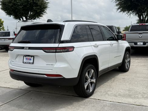 New 2026 Jeep Grand Cherokee Limited AWD/4WD image 5