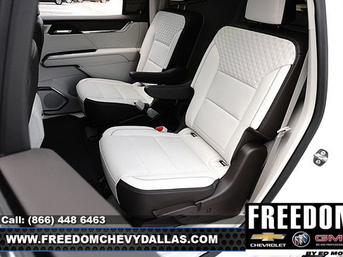 Certified 2024 GMC Acadia Denali w/ Super Cruise Package FWD image 10