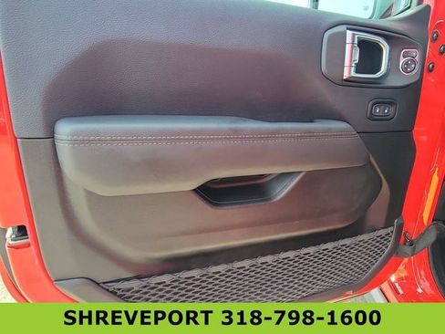 Used 2023 Jeep Wrangler Unlimited Rubicon 392 w/ Xtreme Recon 35" Tire Package AWD/4WD image 23
