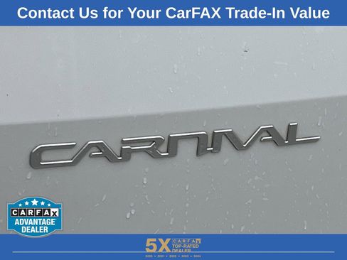 Used 2024 Kia Carnival LX image 32