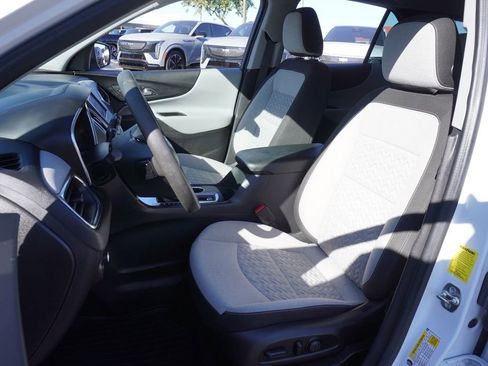 Certified 2024 Chevrolet Equinox LS w/ LS Convenience Package image 13