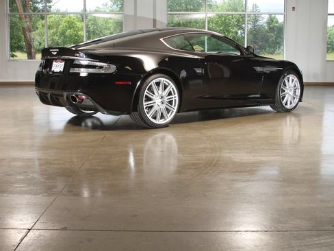 Used 2009 Aston Martin DBS Coupe RWD image 8