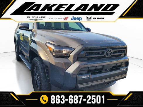 Used 2025 Toyota 4Runner SR5 RWD image 1