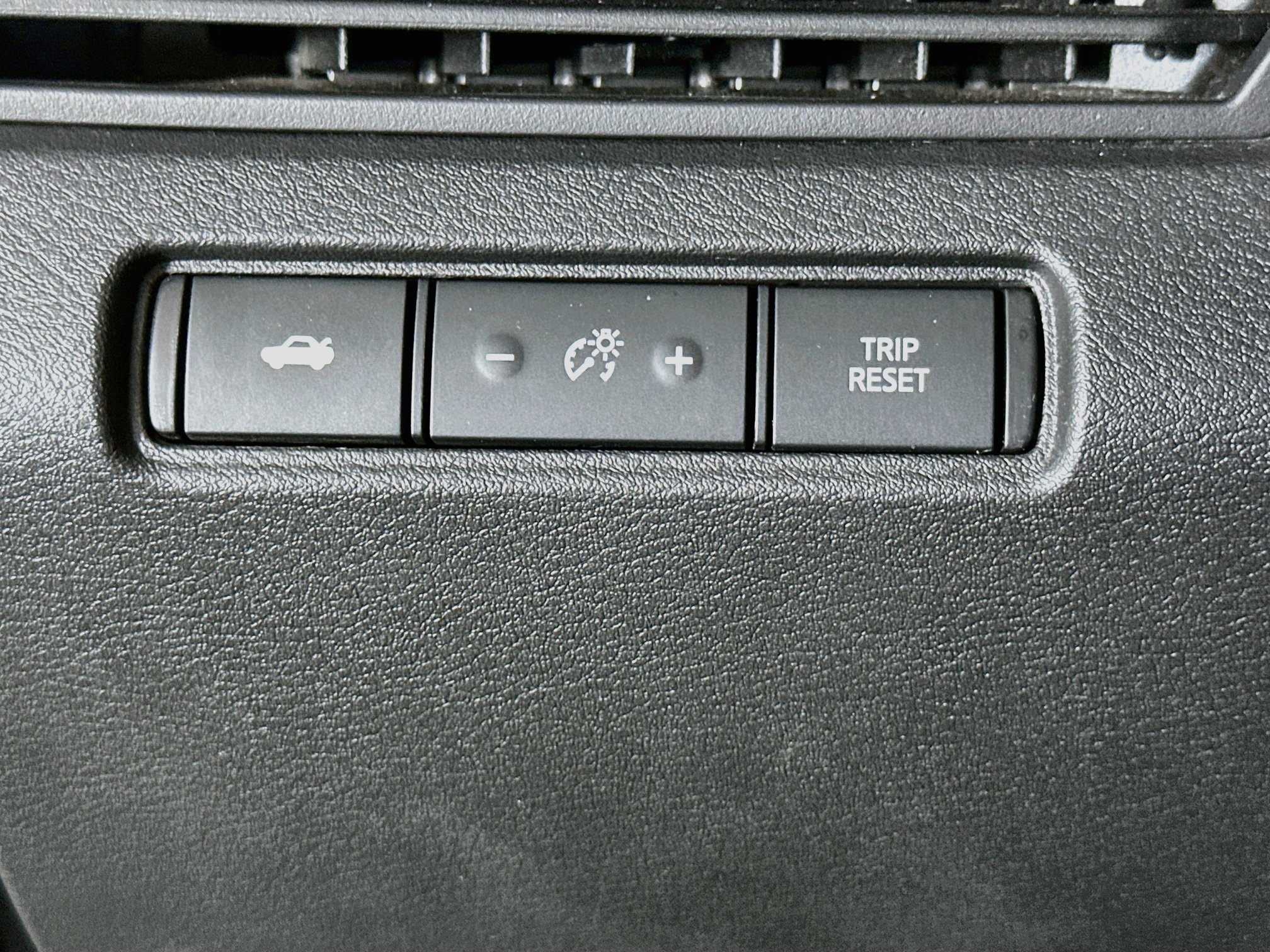 Used 2025 Nissan Altima 2.5 SV FWD image 16