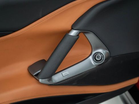 Used 2019 Ferrari 812 Superfast image 13